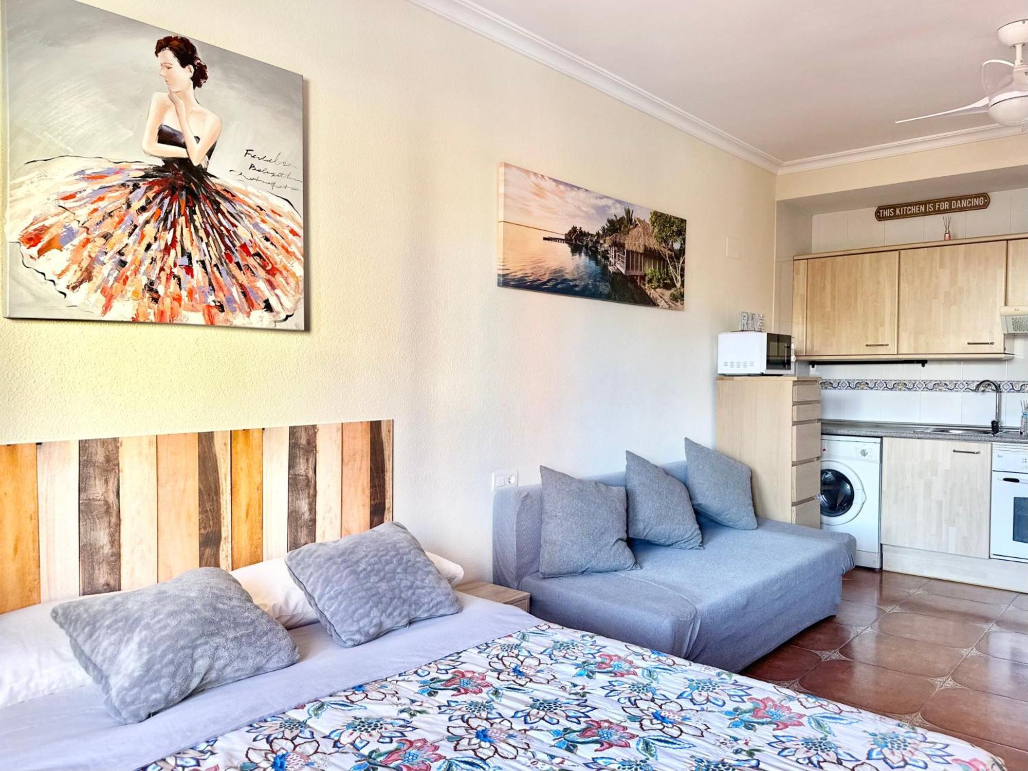 Costa Del Sol Seaside Studio - 5 Mins From Beach Fuengirola Esterno foto